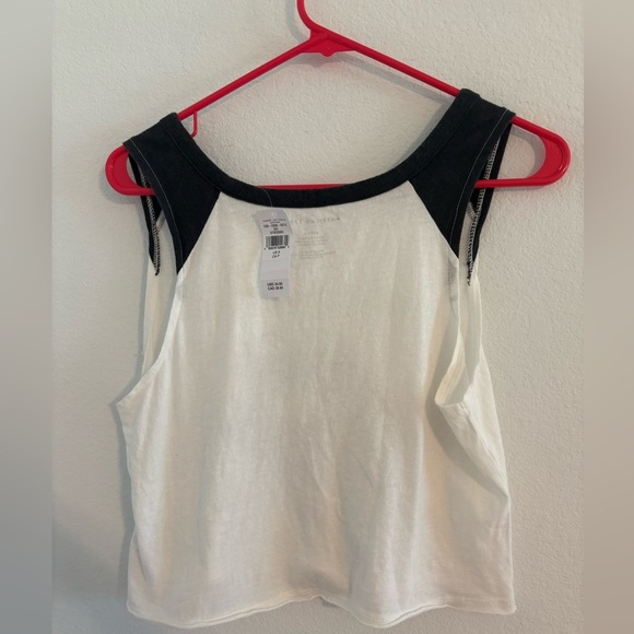 American Eagle Rolling Stones Raglan Cropped Tank NWT - Picture 6 of 10